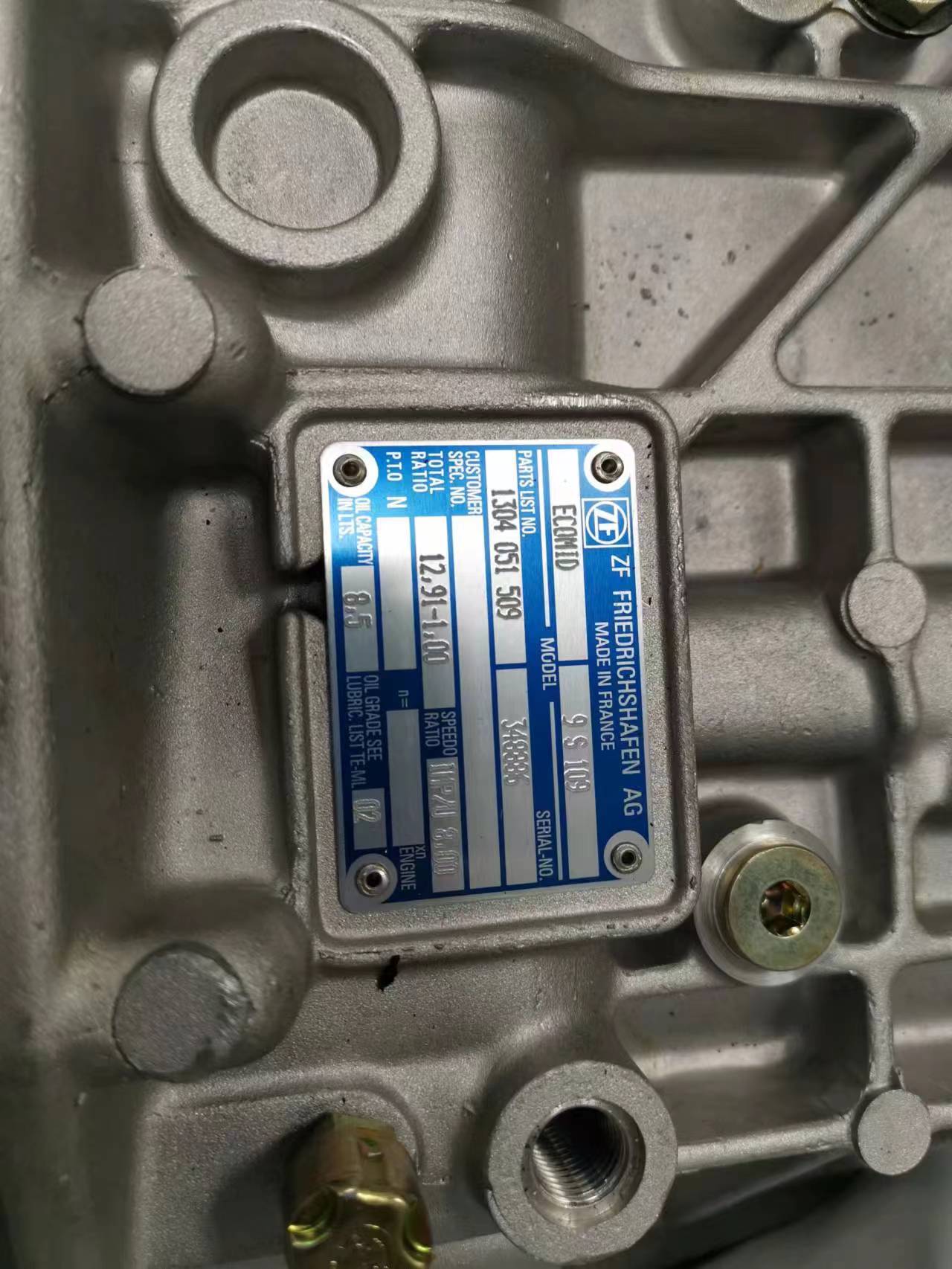 Корпус входного вала коробки передач 1328302096 Пластина вала для деталей трансмиссии ZF 9S109