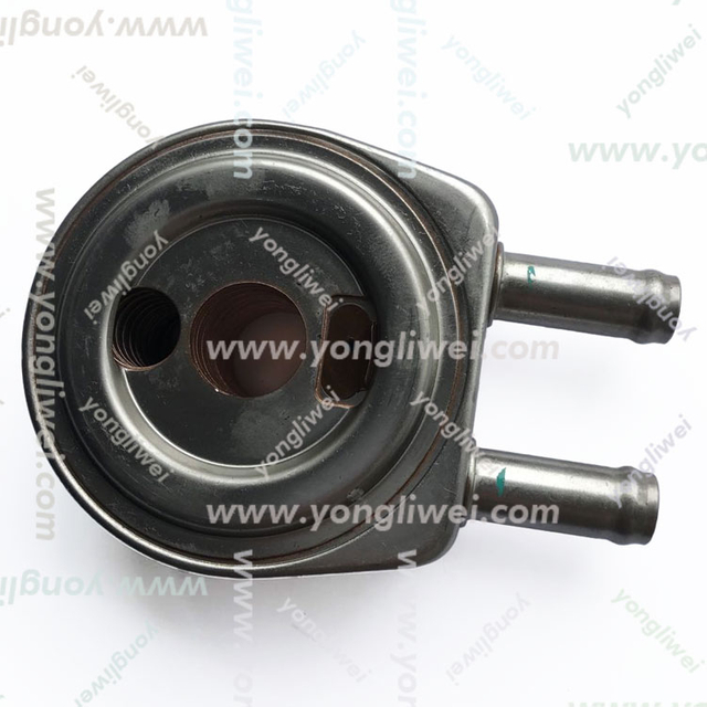 Основание масляного радиатора 14-ступенчатой ​​коробки передач Dongfeng V21360064