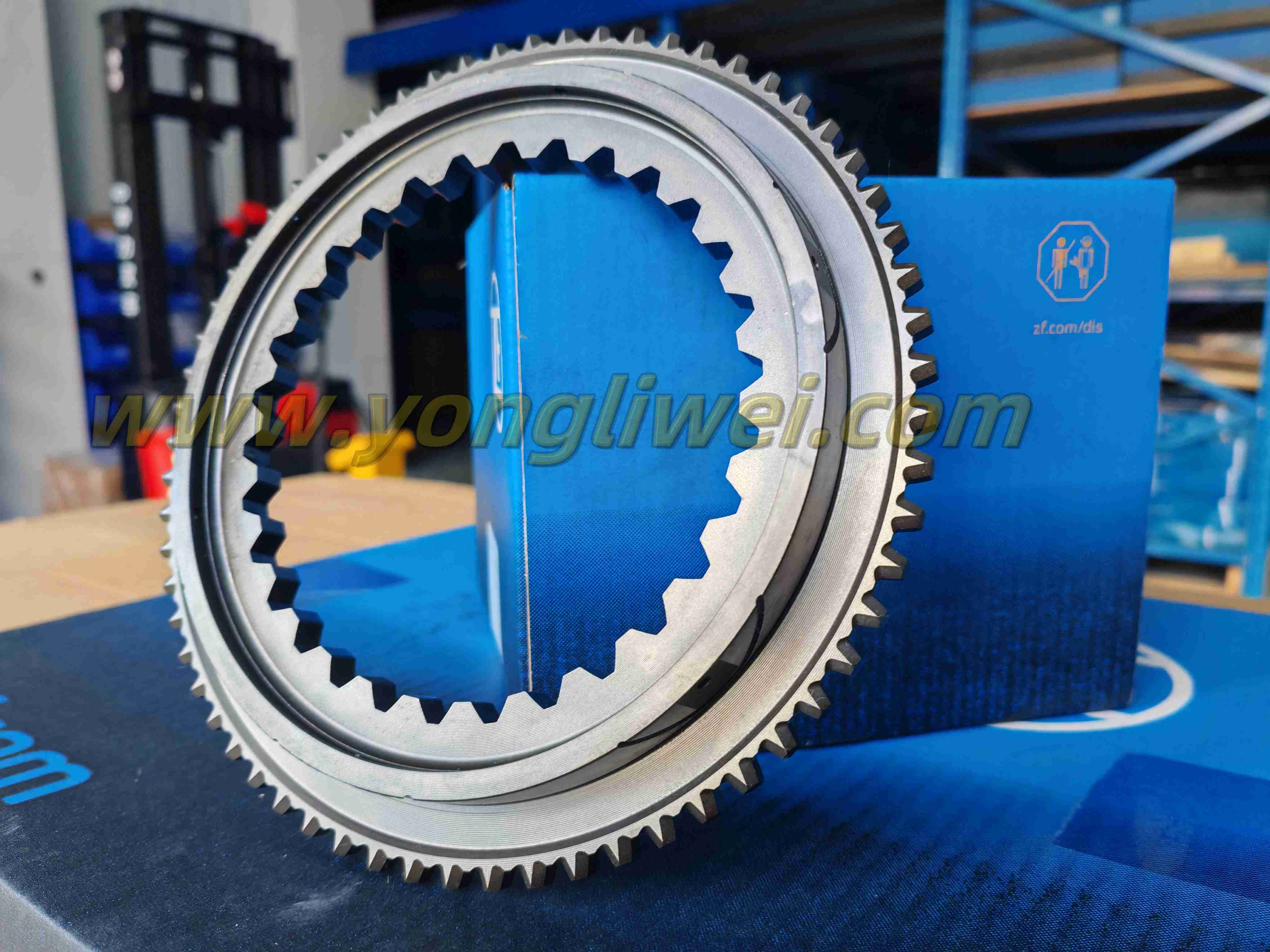 Оригинальная коробка передач ZF16S221 немецкого производства 1316 304 156, конус зубьев синхронизатора.