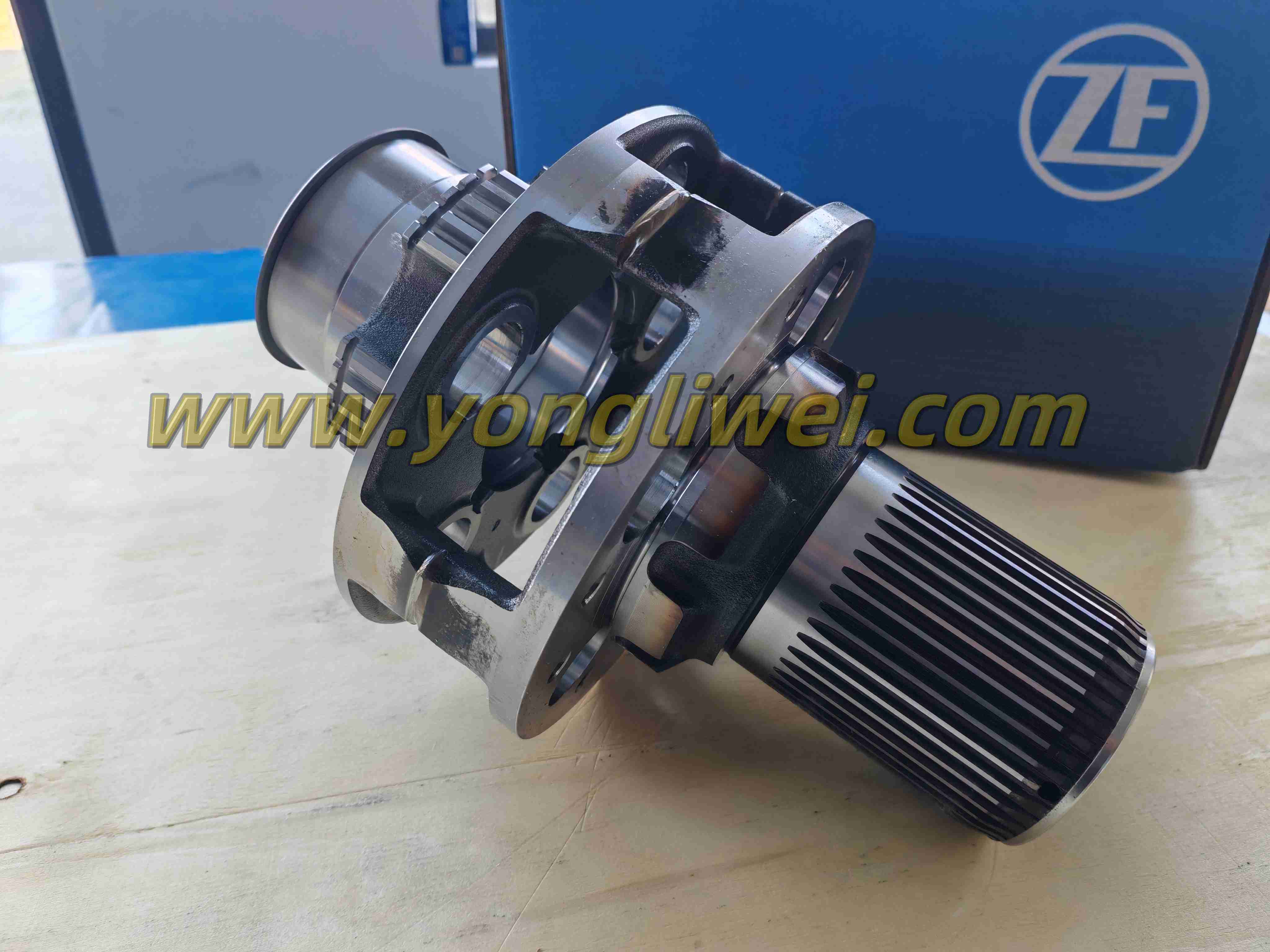 ZF12 Автоматическая коробка передач Traxon Планетарная передача 1358 232 202