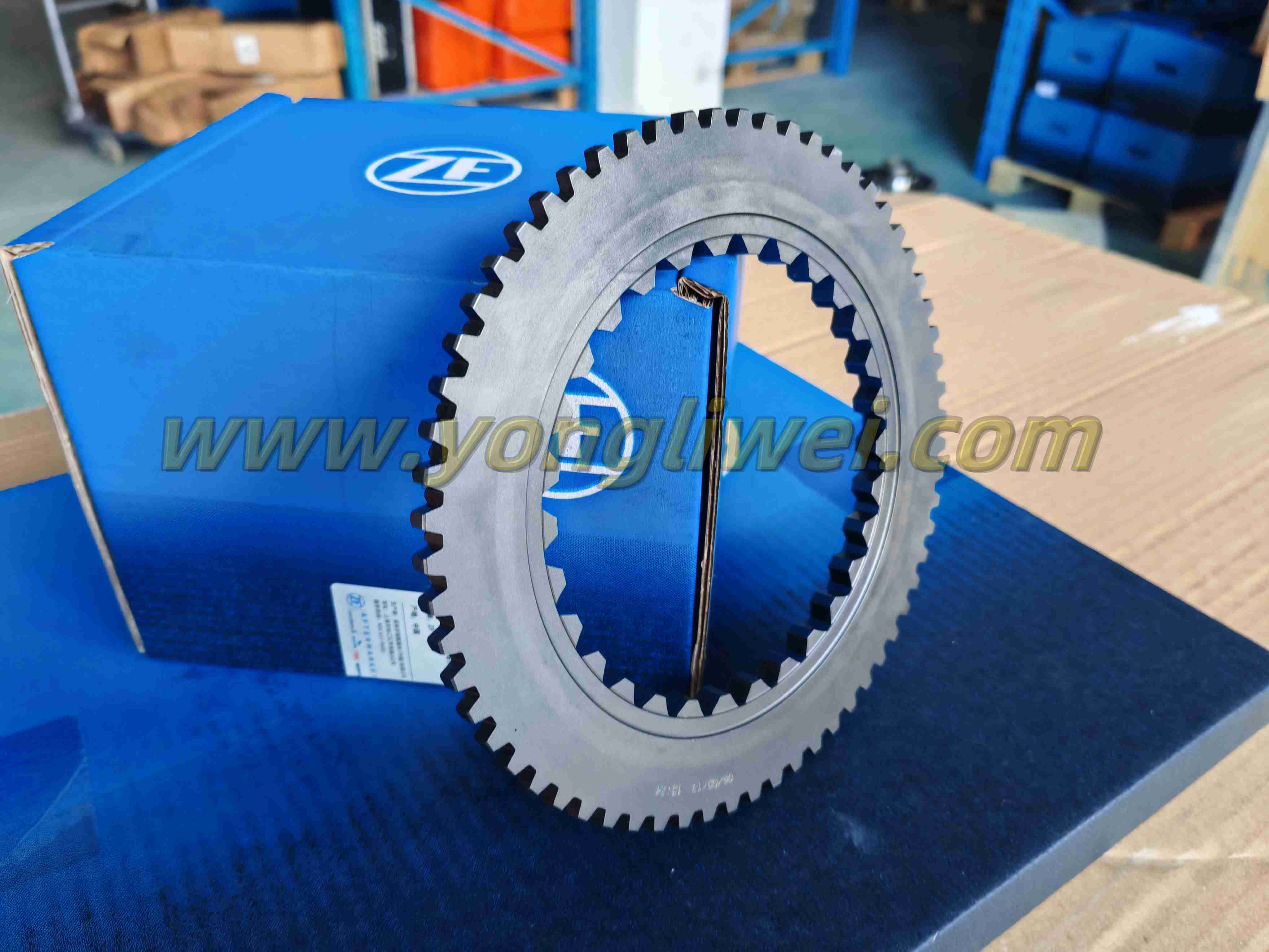 Оригинальная коробка передач ZF16S221 немецкого производства 1316 304 156, конус зубьев синхронизатора.